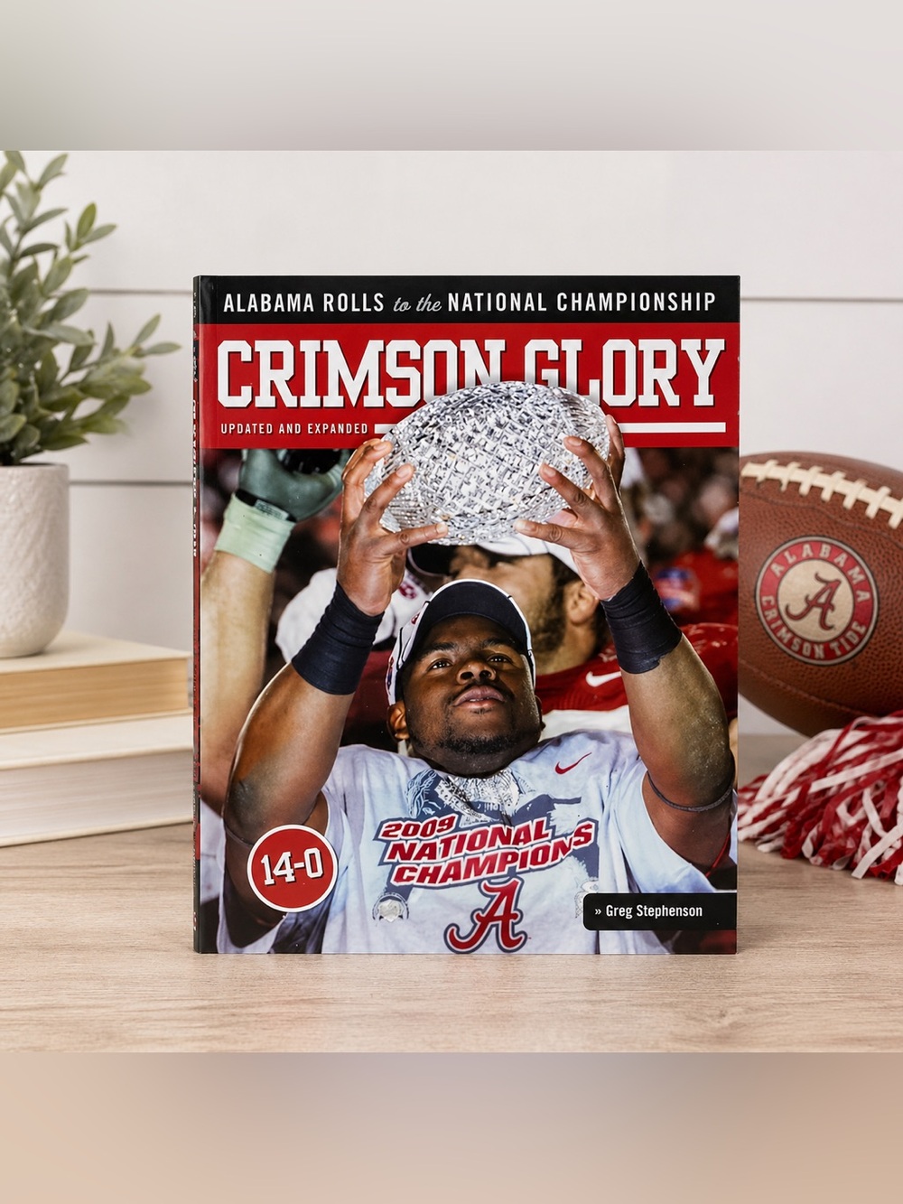 ✨ Alabama Crimson Tide 2009 Championship Book – Collector’s Piece 🏆 ✨